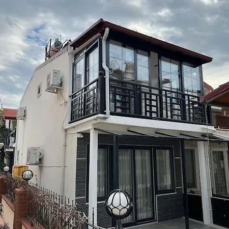 Vilă 2 Bedroom Townhouse.