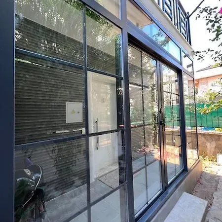 Vilă 2 Bedroom Townhouse. *